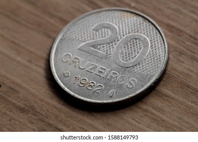 20 Cruzeiros Coin From The Year 1982.
