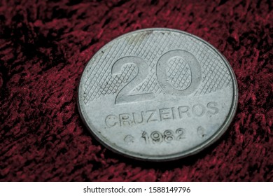 20 Cruzeiros Coin From The Year 1982.
