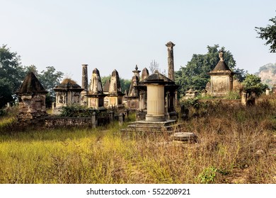 200 Years Old Abandoned British Graveyard Near Chunar Fort Near The Kaimur Hills In Mirzapur District Of Uttar Pradesh, India