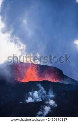 2010 Volcanic eruption in Fimmvörðuháls in the Icelandic high