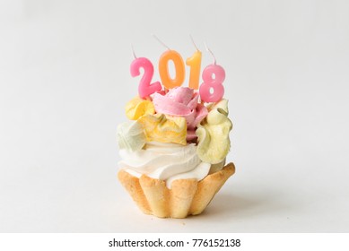 2018 Happy New Year Cupcakes. sweet with figures