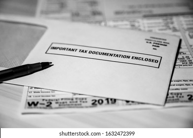 2019 IRS W-2 Tax Form For Earned Income