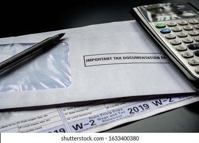 2019 IRS W-2 Tax Form For Earned Income