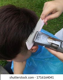 2020 At Ayutthaya., A Picture Of A Man Was Cutting His Hair At Home Because The Barber Shop Was Closed For Service Due To The Effects Of The Covid -19 Virus Epidemic.
