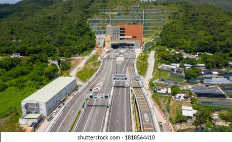 2020 Sept 17,Hong Kong,,Heung Yuen Wai Highway (HYWH),   It Diverges From Fanling Highway  , Crosses Sha Tau Kok Road And Connects To Heung Yuen Wai Control Point.