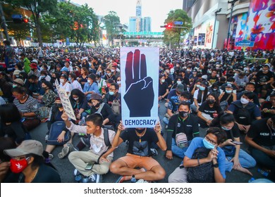 2020,October,25,Bangkok,Thailand, Tens Of Thousands Of Pro Democracy People Gather On Ratchapason Road To Address Various Social Problems, Including Government Work Problems, And Criticize The Monarch