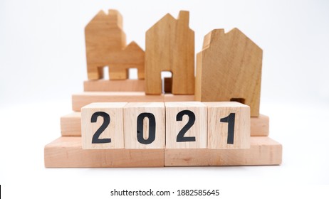 2021 Housing Market, Home And Property Ownership, Covid Situation, Downsizing, Real Estate Development, House Appraisal, Mortgage And Loan, Financing, Retirement, Buyers And Sellers, Economic Trends