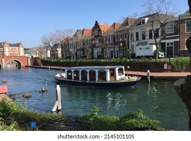 2022 Apr 9th, Photography Of The Boat Passing At Huis Ten Bosch Theme Park Canal, Nagasaki Japan