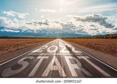 2022 Start, Concept Of Road To New Life. Motivational Inscription On The Road Going Forward. Beginning Of New Path. Conceptual Photo Of The Path Leading To Bright Future. New Year New Way