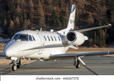 148 Cessna 560xl Images, Stock Photos & Vectors 