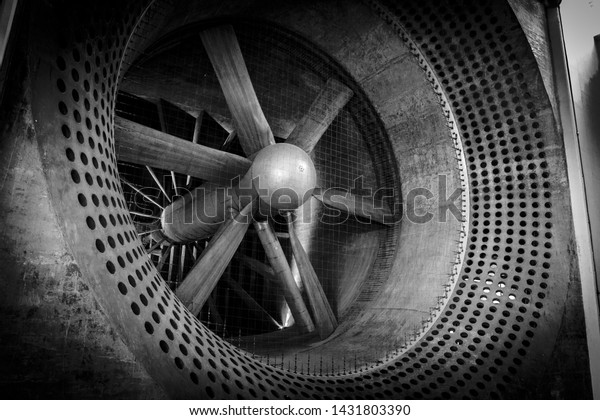 The 24ft low speed Wind Tunnel built in\
1917 Farnborough, Used to test areodynamic properties of War Time\
planes which including the Hawker\
Hurricane