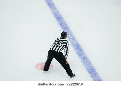 25.09.2017. RIGA,LATVIA. Hockey referee, during Kontinental Hockey League (KHL) game  Dinamo Riga vs. HC Kunlun Red Star.