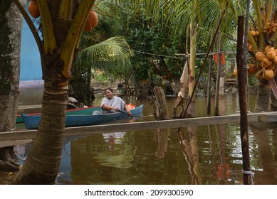 28 November 2021, Sintang Flood Situation, West Kalimantan, Indonesia