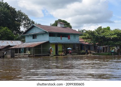 28 November 2021, Sintang Flood Situation, West Kalimantan, Indonesia