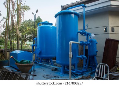 29th May, 2022, Diamond Harbour, West Bengal, India: A Blue Swimming Pool Filter System Of A Private Swimming Pool Of A Hotel At Diamond Harbour.