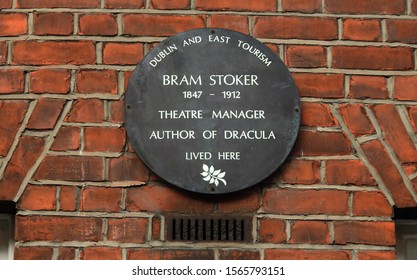 2nd October 2019, Dublin, Ireland. Information sign outside the former home of Dracula author Bram Stoker on 30 Kildare Street, Dublin city centre. 