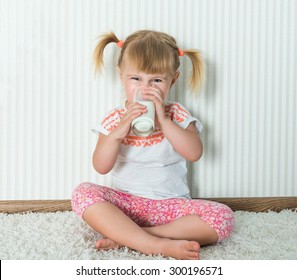 Bebe De 2 Anos Imagenes Fotos De Stock Y Vectores Shutterstock Bebe De 2 Anos Imagenes Fotos De Stock Y Vectores Shutterstock