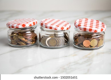 3 Glass Jars Of Loose Cash And 2€ Coins For Housekeeping Money, Vacation Or Saving Goals