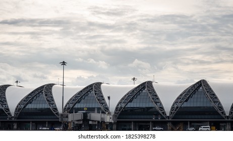 30 Sep 20, Suvarnabhumi Airport, Bangkok, Thailand. Modern Passenger Terminal Exterior From Outside With Cloud And Sky In Background. Copy Space Provided. 