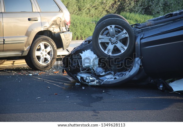 3-25-2017 Lake Forest, CA: Car Accident. Non Injury Car\
Accident due to distracted driving in Lake Forest California\
3-25-2019. 