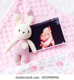 3d Ultrasound Baby Girl In Pink