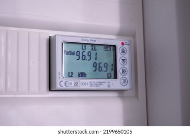 3-phase Smart Energy Meter 3-phase For 2-stage Self-generated Electricity Usage Counts The Self Generated Watt Hours