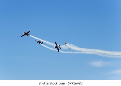 4 Acrobatic extra 300 multi cross on airshow