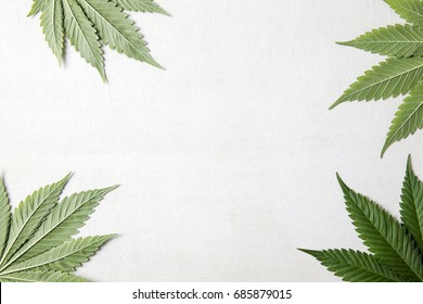 4 Canabis Leaf 