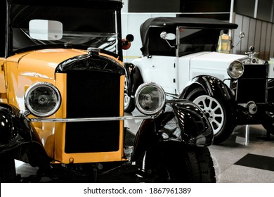  4 June 2019, Moscow, Russia: ¾ View Of Peugeot 5CV (yellow) 1925 And Fiat 509 Spider (white) 1927. Classical Retro Cars Of 1920s.