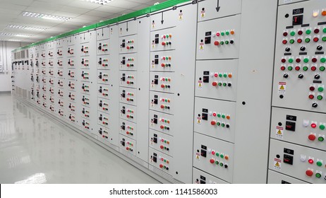 400 Volt Motor Control Center (MCC) Type Electric Cabinets With Fixed Shelves
