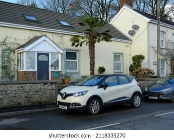 4th February 2022- A stylish Renault Capturd-Que M- Nav Energy, five door SUV, parked on a main road in lower St Clears, Carmarthenshire, Wales, UK.