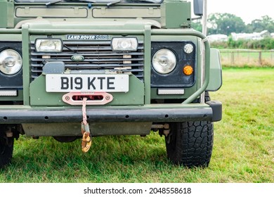 4x4 And Camper Van Show 2021 In Stratford, Warwickshire, UK – September 2021. Close Up Of The Front End Of A Vintage Land Rover