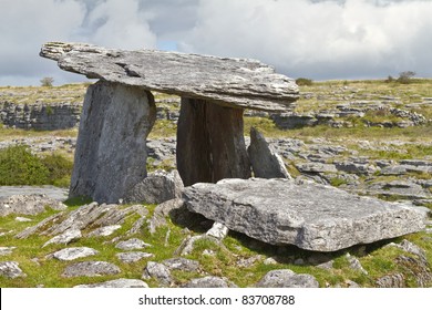 5 000 Years Old Polnabrone Dolmen Stock Photo 83708788 | Shutterstock