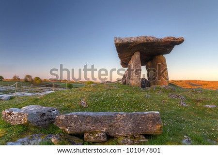 5 000 years old Polnabrone Dolmen in Burren, Co. Clare - Ireland