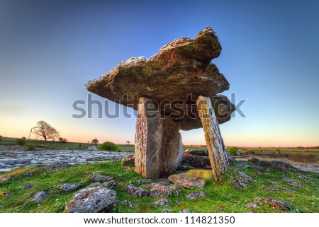 5 000 years old Polnabrone Dolmen in Burren, Co. Clare - Ireland
