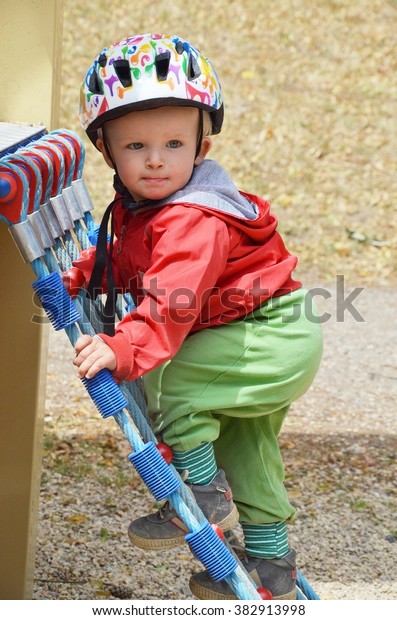 helmet for 5 year old boy