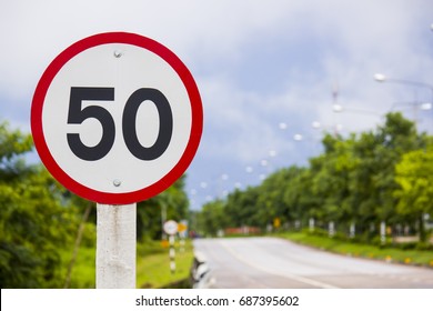 50 Km / H Speed Limit Sign