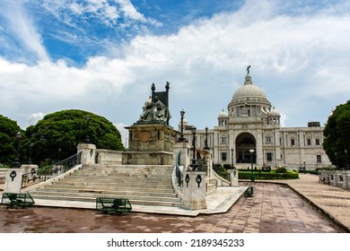 6th August, 2022, Kolkata, West Bengal, India: Front View Of Victoria Memorial A Historical Monument Of Indian Architecture. Built By British To Commemorate Queen Victoria. Selective Focus.