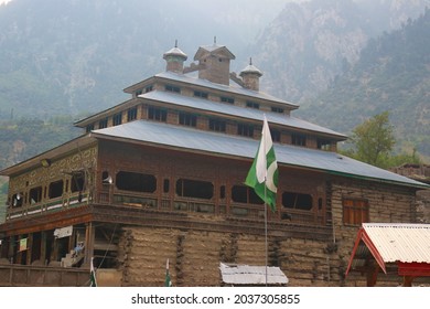 7 September 2021: Jamia Masjid Of Thal Kumrat Valley. This 300 Years Old Mosque Is Completely Wooden Made, District Upper Dir, Kpk - Pakistan 