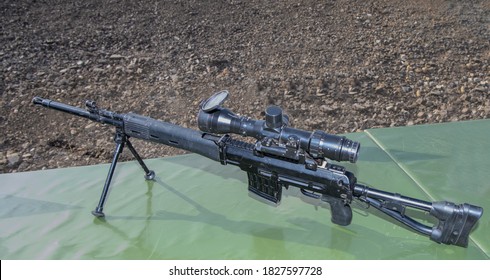 503 Dragunov Sniper Rifle Images, Stock Photos & Vectors 