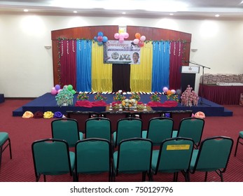 54 Convocation stage Images, Stock Photos & Vectors | Shutterstock