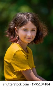 Jeune Fille Yeux Vert Brune Images Photos Et Images Vectorielles De Stock Shutterstock