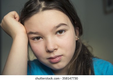 9-10 Years Old Teen Girl