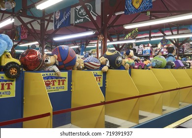 9-2-17 Syracuse Ny: People Play I Got It At The New York State Fair.  