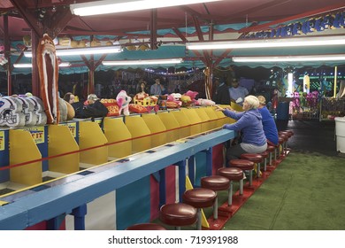 9-2-17 Syracuse Ny: People Play I Got It At The New York State Fair.  