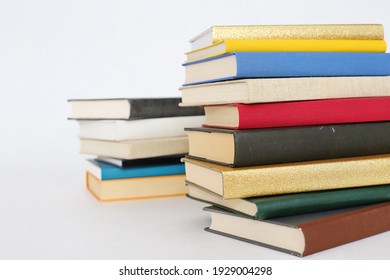 Pile De Livres Images Photos Et Images Vectorielles De Stock Shutterstock