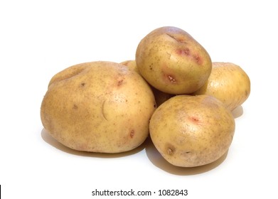 Aa Small Pile Of Potatoes