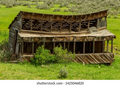 Abandoned Building, Baker County, Oregon