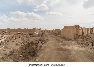 The Abandoned And Destroyed Lenghu Town In Qinghai Province, China