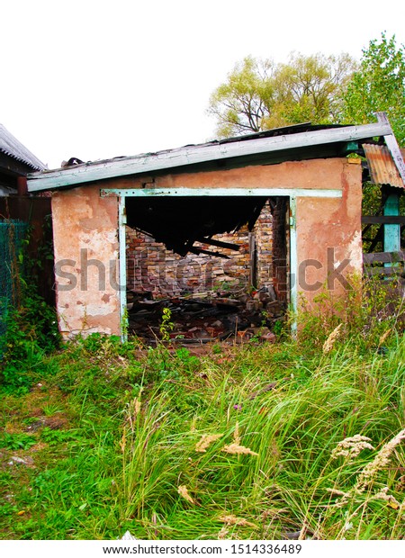 Abandoned Dilapidated Garage Village Stock Photo Edit Now 1514336489